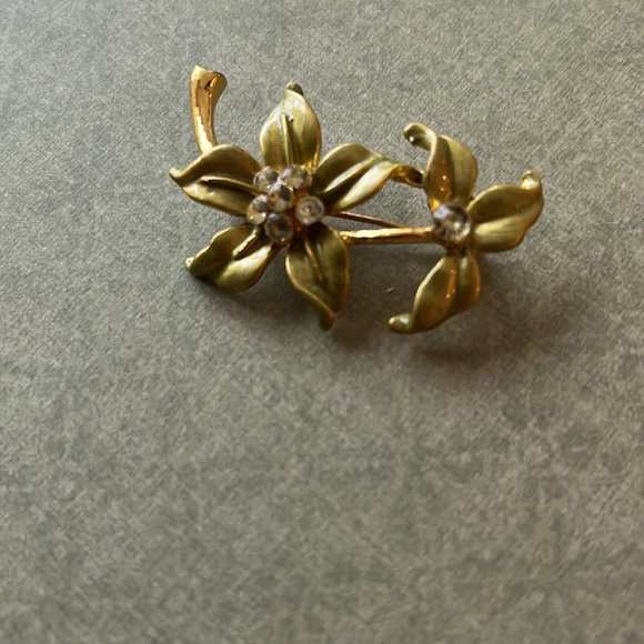 Vintage green floral branch brooch - Picture 2 of 4